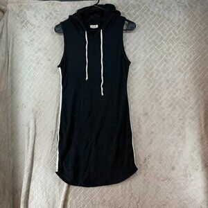 Heart & Hips Womens Juniors Large Dress Black Hoodie T Shirt Style Sleeveless